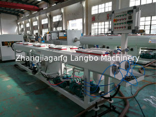 Samogasnąca maszyna do produkcji linii do wytłaczania rur z PVC