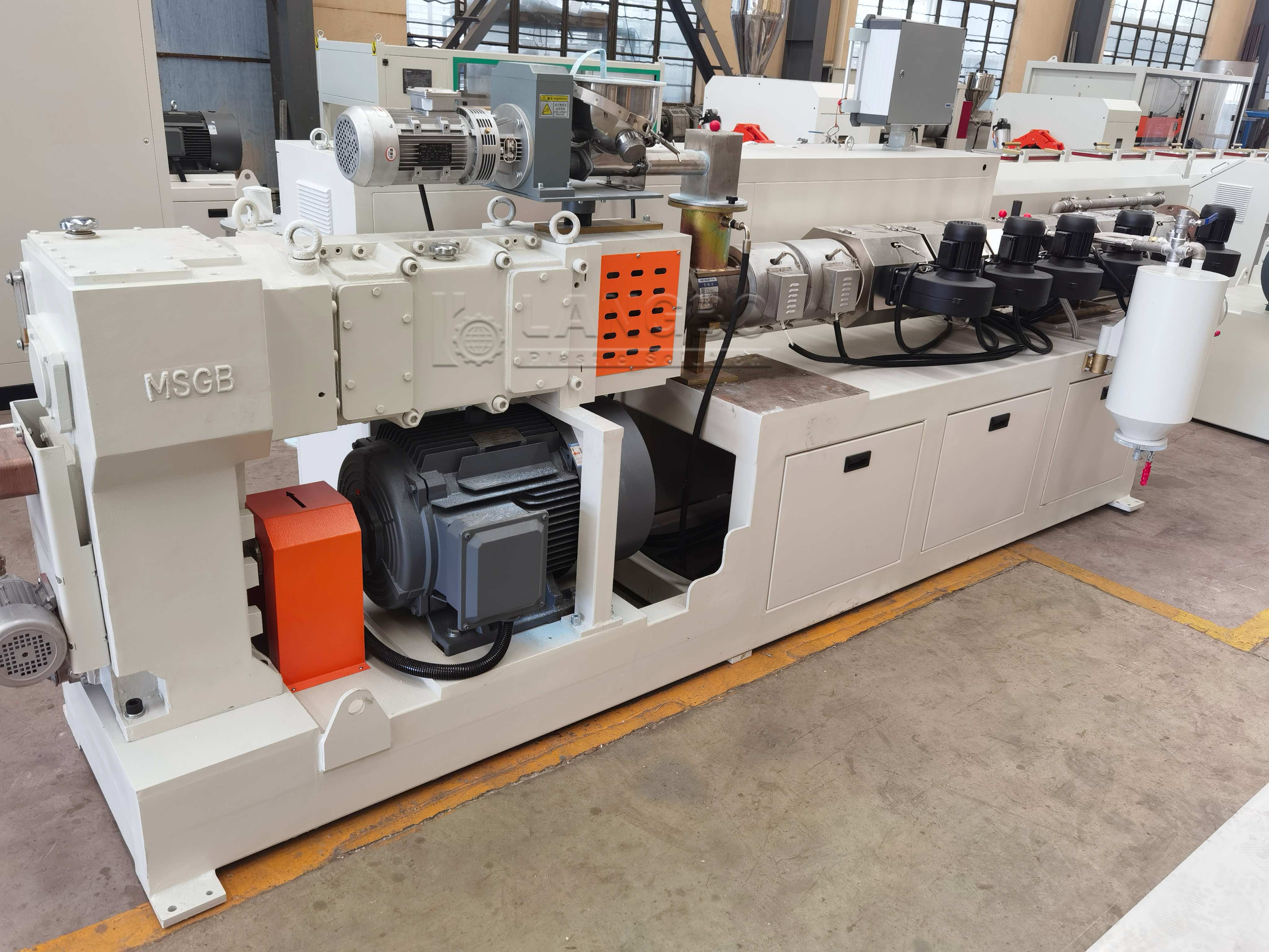 najnowsza sprawa firmy na temat PVC Pipe Extrusion Line Project for Infrastructure Pipe Manufacturing in Algeria