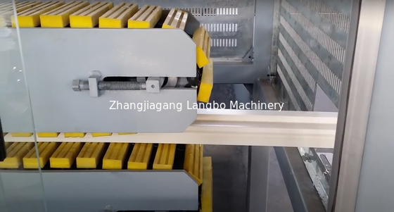 Zwiększyć proces produkcji 1180mm PVC Profil okna maszyna produkcyjna dwa tory