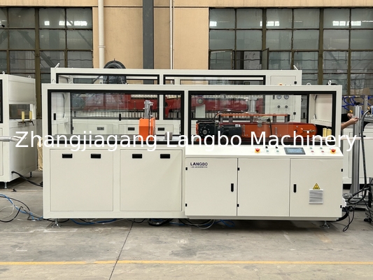 Zaawansowana linia produkcyjna rurociągów PVC z silnikiem o mocy 55 kW i falownikiem częstotliwości ABB
