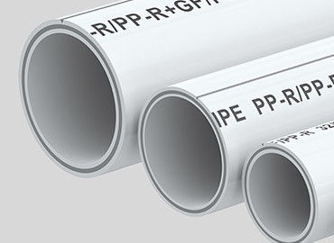 50 kg / h Wydajność Maszyna do wytłaczania rur PE Duży rozmiar rury Niskie zużycie energii