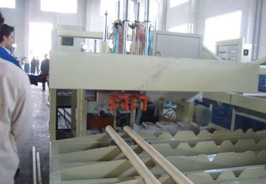 Mała maszyna do wypierania rur PVC o długości 16-50 mm z sterowaniem ekranem dotykowym