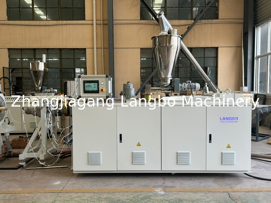 80/156 Linia produkcyjna rur PVC z obróconą równolegle dwoma śrubokrętnymi ekstruderami