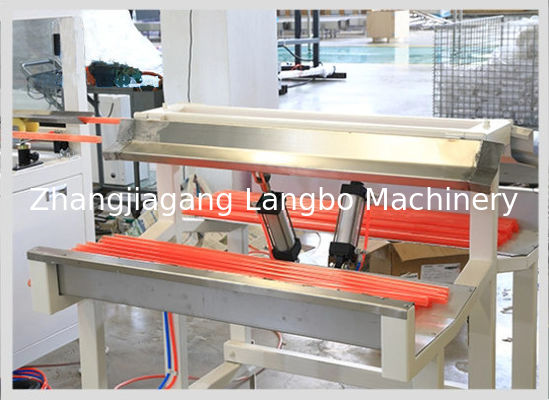 Linia do produkcji rur z tworzywa sztucznego PVC, maszyna do produkcji rur PVC z wysokowydajnym ekstruderem w atrakcyjnych cenach