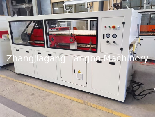 Plast UPVC/PVC/WPC/PS Sufit/Paneł ścienny/Ogrodzenie/Płytka drzwiowa/Króżki kątowe/Pokrycie/Roller Shutter/Profil kablowy wykonujący trunking Extruder Machine