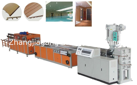 WPC Decking Flooring Post Composite Profile Rail Extrusion Production Line Maszyna do wytwarzania