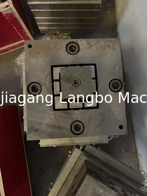 PVC WPC PE Panel Profil sufitowy Decking Production Extrusion Extruding Line