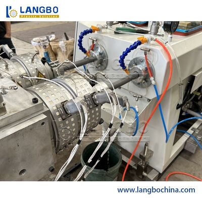Automatyczna dwuślimakowa maszyna do produkcji rur PCV, linia produkcyjna węży PCV