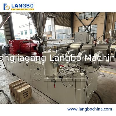 Linia produkcyjna rur PVC sterowana przez PLC wysoka wydajność i wydajność