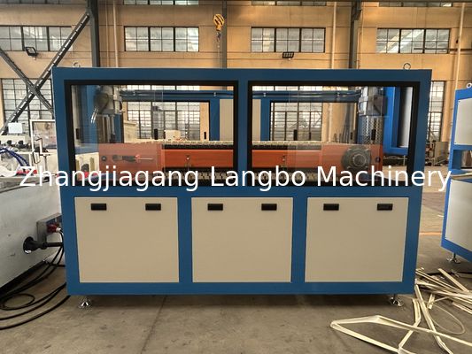 Stożkowa podwójna śruba bliźniacza do wytłaczania listew przypodłogowych z tworzywa sztucznego PVC, linia produkcyjna do produkcji profili