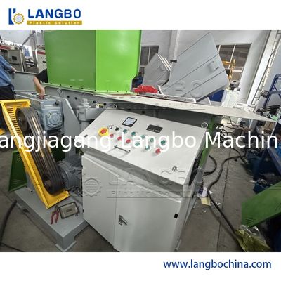 Przemysłowa jednowałowa kruszarka do odpadów metalowych, tworzyw sztucznych PP/PE/HDPE/LDPE/PVC, rur