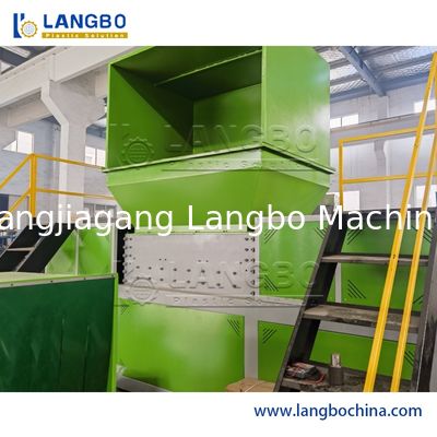 W pełni automatyczna pozioma kruszarka do odpadów z tworzyw sztucznych, nowa maszyna do kruszenia rur PVC, rur falistych PE, recyklingowa maszarka do rozdrabniania