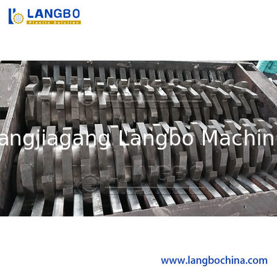 Kruszarka do tworzyw sztucznych PVC PP Bag Pet Bottle Odpady Plastikowe Kruszarka Rozdrabniacz Kruszarka Maszyna do kruszenia tworzyw sztucznych