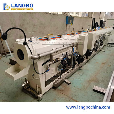Iso Big Capataiy High Speed ​​Plastic Pipe Machine Hdpe Ppr Kalibracja rur Próżnia