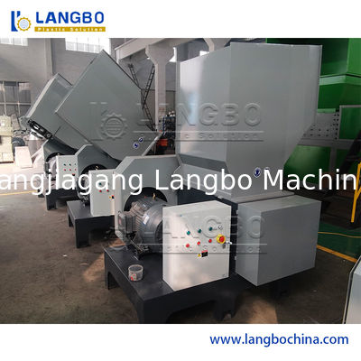 Szlifier plastikowy dla PVC PE Rury faliste Rury tacki Palety zwierzęce PVC PC EVA ABS Codzienne materiały kruszące Shredding Shredder Machine