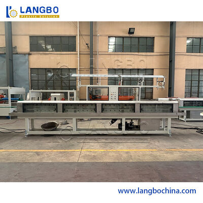 Wielowarstwowa linia do wytłaczania rur Ppr 16 mm - 63 mm 180 kg / H  PLC