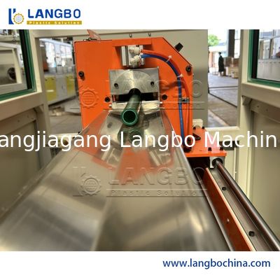 Automatyczna linia do produkcji rur z tworzyw sztucznych PE HDPE PPR z ekstruderem i obcinarką, maszyna do produkcji rur z tworzyw sztucznych PPR PE