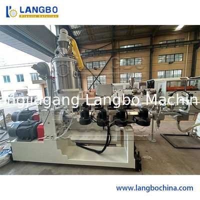 Linia do wytłaczania rur PPR o wydajności 180 kg/h, 3-warstwowa koekstruzja i sterowanie SIEMENS PLC