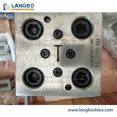 55KW silnik moc PVC Profil Extruder dla gładkiej dokładnej ekstruzji profilu