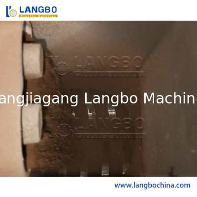 55/110 stożkowa linia wytłaczania profili WPC z wielkością profilu 1180MM i mocą silnika 22KW