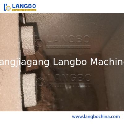 Specjalna linia produkcyjna paneli ściennych WPC ze stożkową wytłaczarką dwuślimakową