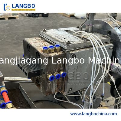 Plastikowy UPVC PVC Stropów kanałów kablowych Trunking Okna Drzwi Ramy Panel ścienne Płyty wnętrza Bead WPC Decking Profile Ekstruzja Produkcja Maszyna