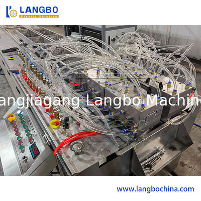 Linia wytłaczania profili PVC z 55/110 stożkową wytłaczaczem dwuskrusowym dla 1180 mm kabli i 22 kW mocy silnika