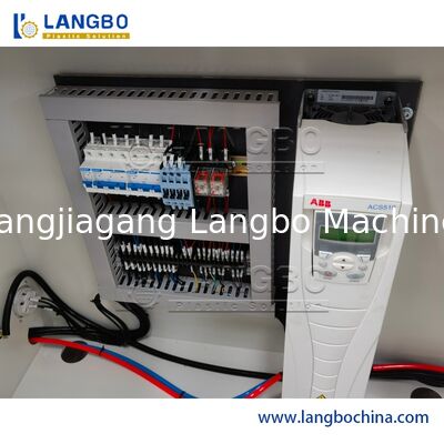 Linia produkcyjna wytłoczenia płyt ściennych/okna/drzwi/powierzchni/ogród/okienniczych profilów podłogowych z tworzyw sztucznych z drewna