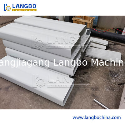 PP PE drewno plastikowe kompozyty WPC Decking Wall Cladding Panel Profile Extrusion Machine/PVC Window and Door Profile Door Panel Extruder Machine Production Line