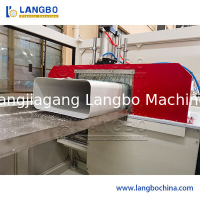 PPE HDPE Mpp PE Plastikowe przewłoki złożone WPC Profil Extruder Extrusion Making Machine Production Line