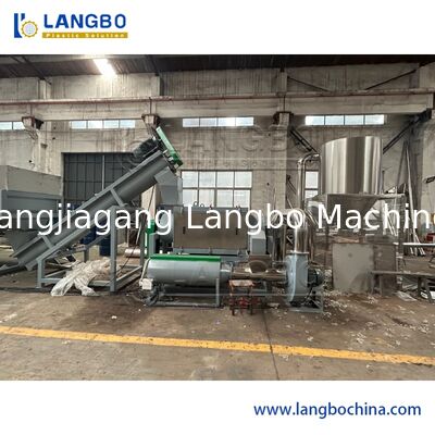 Linia recyklingu PET o pojemności 300-5000 kg/h o rozmiarze płatków 14 mm i napięciu 380 V do recyklingu butelek PET