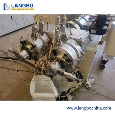 Wytłaczarka do tworzyw sztucznych 630 mm, dwuślimakowa, do rur PVC