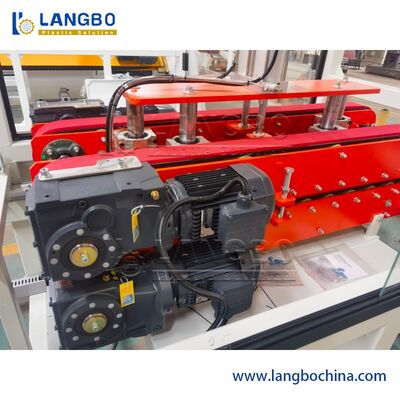 Wytłaczarka do tworzyw sztucznych 630 mm, dwuślimakowa, do rur PVC