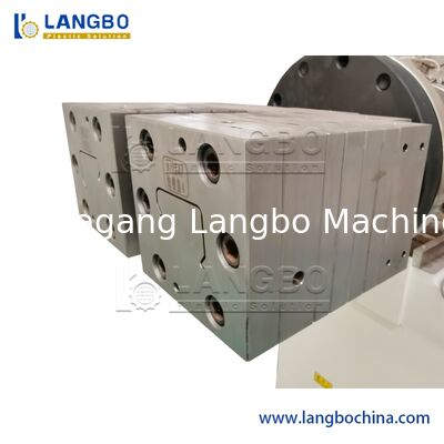 Gorąco Sle Plastic PVC Material Kabel Trunking Profil Extrusion Line Maszyna do wytwarzania PVC