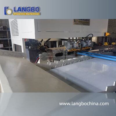 Dwustronna maszyna do kielichowania rur PVC z podwójnym ogrzewaniem w kształcie litery U/R