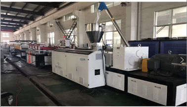 Wpc Panel ścienny Profil PVC Linia do wytłaczania tworzyw sztucznych 600 mm Podwójna śruba