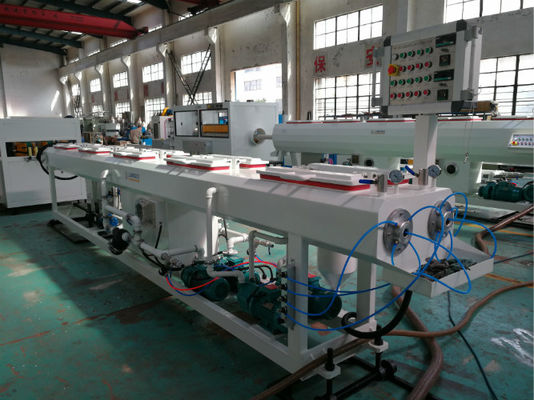 Linia do wytłaczania rur PVC z podwójną śrubą, rura z tworzywa sztucznego, maszyna do produkcji rur PVC, podwójna śruba stożkowa