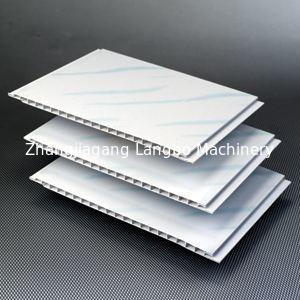 Odporność ogniowa Linia do wytłaczania profili PVC 55KW Linia do produkcji paneli ściennych WPC